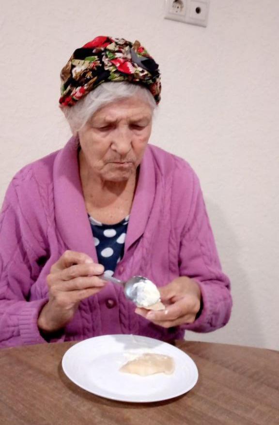 В Резиденции «Рада» на ул. Щукина лепили вареники В Резиденции «Рада» на ул. Щукина лепили вареники